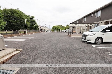 アンソレイユＡ[2LDK/60.73m2]の駐車場