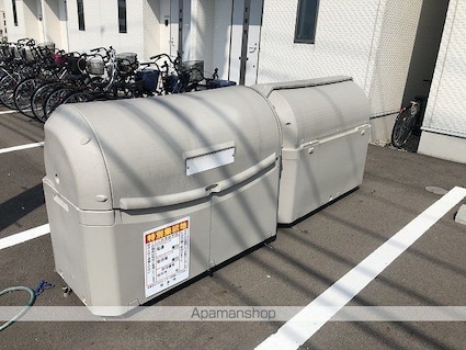 Ｄｏｌｃｅ　ｖｉｔａ[2LDK/58.25m2]の駐車場