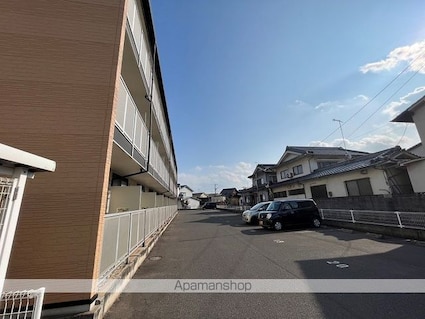 レオパレス秀[1K/23.18m2]の駐車場2