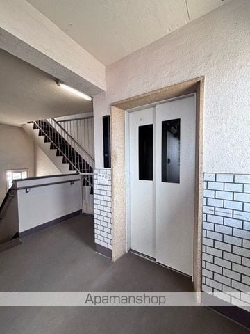 松栄大宮マンションの外観写真