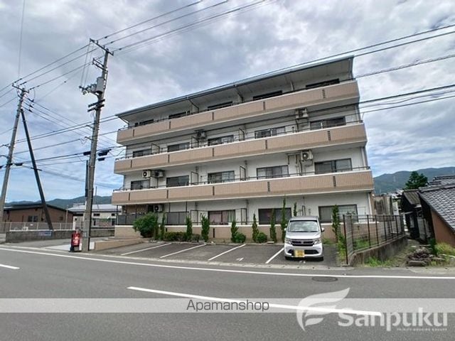 メゾンプリムラの外観写真