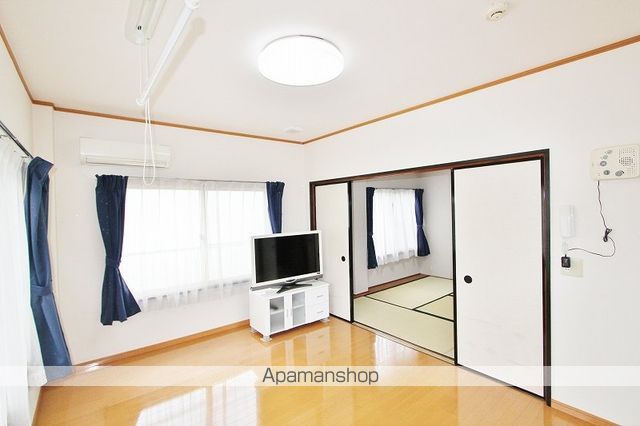 岩倉マンションの内装写真