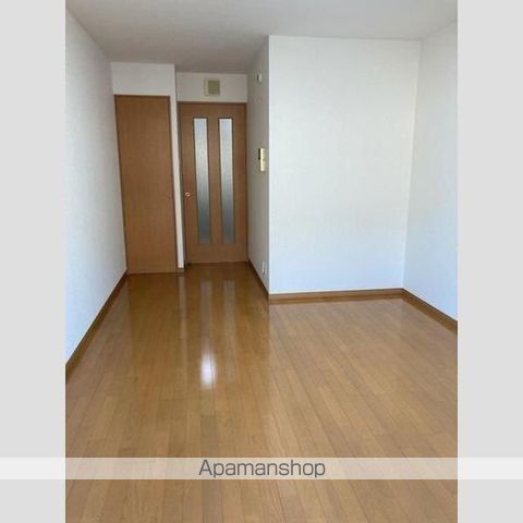 ラフィック・Tの内装写真