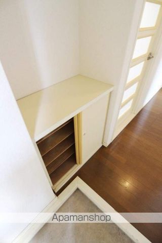 オリエントハイツIの内装写真
