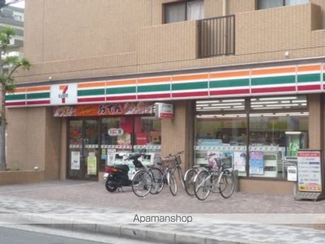 WIN ROAD 江坂の周辺写真