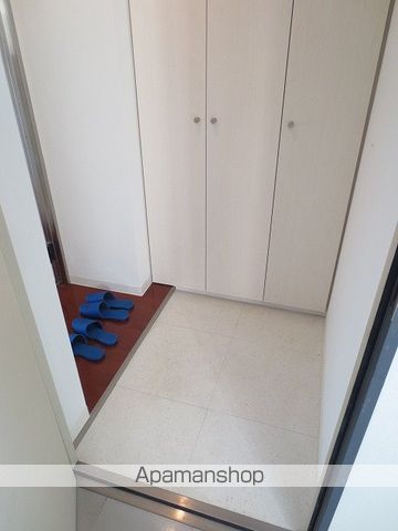 F141の内装写真