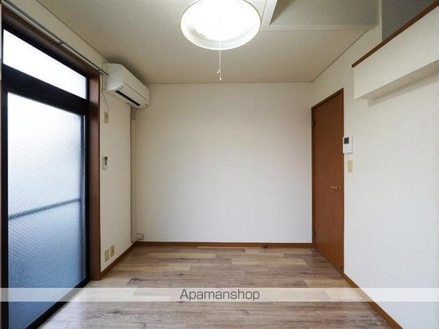 ウッドストックの内装写真