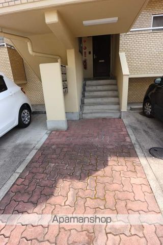 香流シンシアの玄関写真