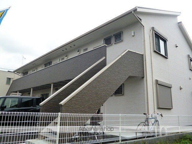 グローバル湘南の玄関写真