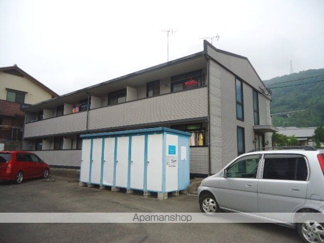 レオパレス向園の外観写真