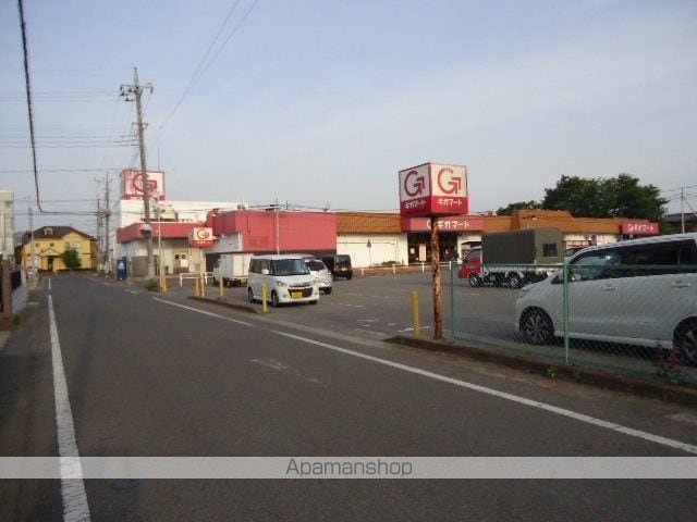 ファミーユ岡部の周辺写真