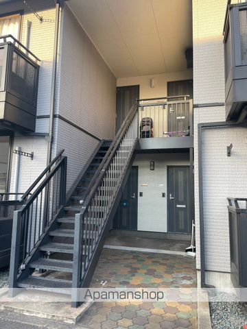 ローズパーク曙Bの玄関写真