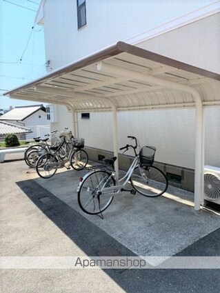 ビューラーＭ　Ｂ棟[3LDK/61.8m2]の共用部2
