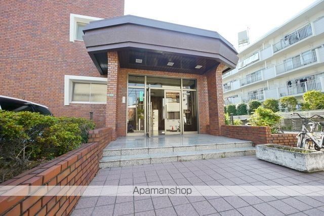 長瀬第二マンションの玄関写真