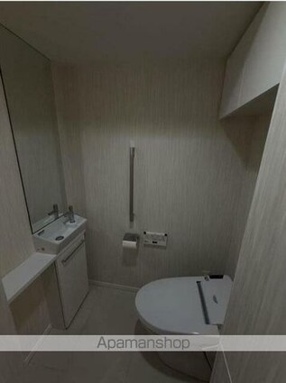 東京都新宿区富久町[2LDK/56.18m2]のトイレ