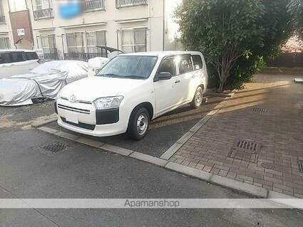 レオパレスクラージュ[1K/19.87m2]の駐車場