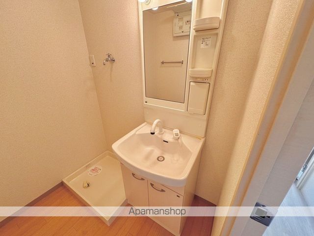 愛知郡愛荘町 2階建 築19年の内装写真