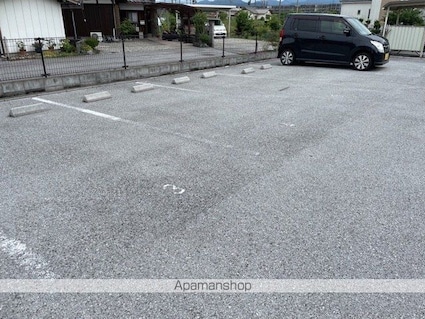 レオパレスみゆき町[1K/23.18m2]の駐車場