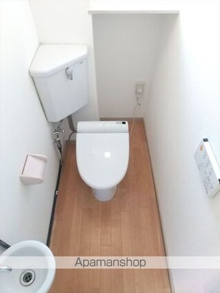 和歌山県和歌山市西小二里２丁目[3DK/51m2]のトイレ