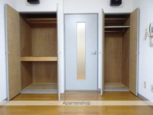 KRビルの内装写真