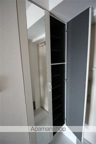 東京地下鉄千代田線 千駄木駅 徒歩4分 11階建 築13年の内装写真