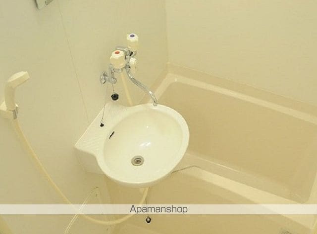 レオパレスペニンシュラTの内装写真