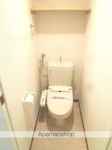 EーONEの内装写真