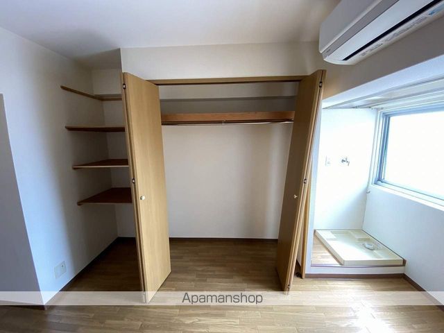 諏訪マンションの内装写真