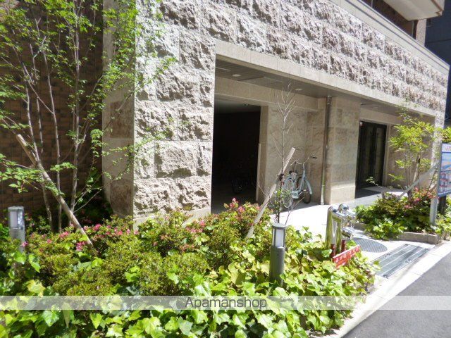 プレサンス新大阪コアシティの玄関写真