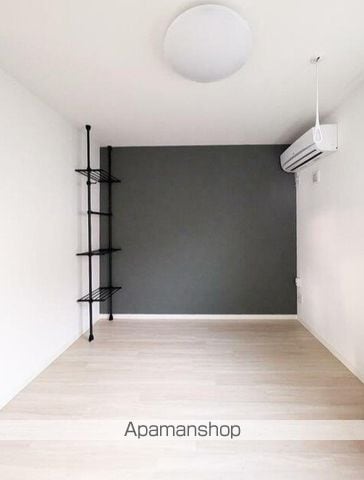 BLUEBIRD HOUSINGの内装写真