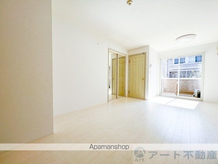 クレシア南黒田[1LDK/44.79m2]のリビング・居間