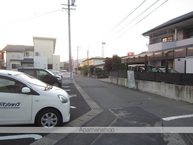 長野市 2階建 築12年の周辺写真