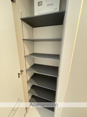 QUADOR NOIE 池下の内装写真