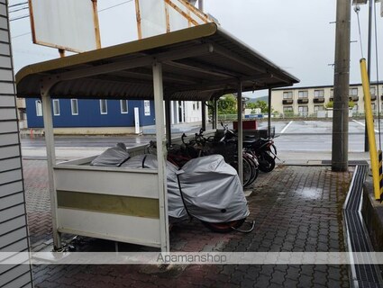 フェイディアス[1K/21m2]の駐車場2