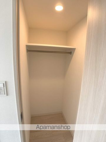 コンフォリア・リヴ新大阪WESTの内装写真