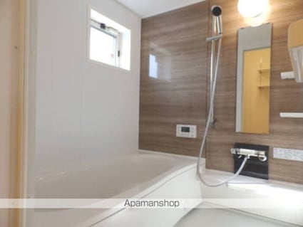 フルール浜町　Ｂ棟[3LDK/79.04m2]のバス
