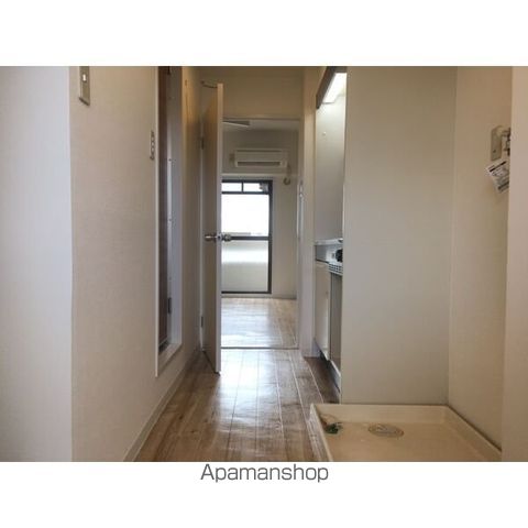 岩井橋ロイヤルハイツの内装写真