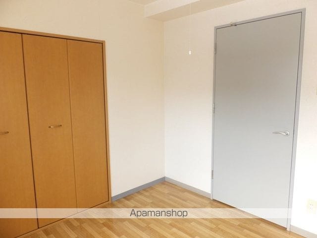 ペルドゥエープス美園の内装写真