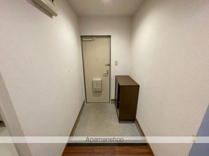 滋賀県大津市大江７丁目[2LDK/57.33m2]の玄関