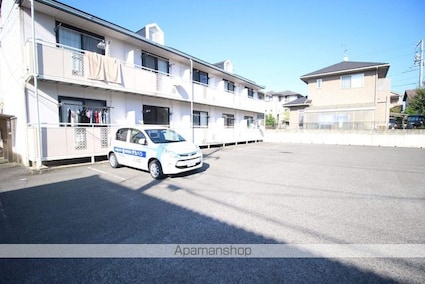 プレジール岡本　Ｃ棟[1K/26.49m2]の駐車場1