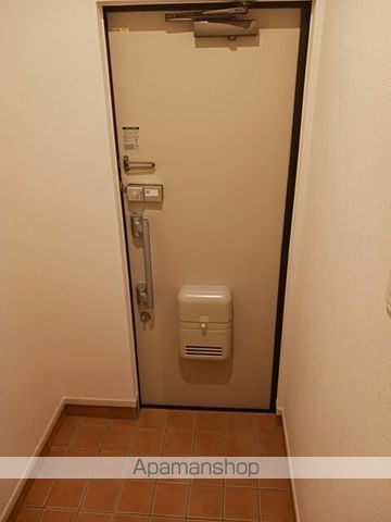 カレントカーサ　ガーデン[1LDK/51.13m2]の玄関