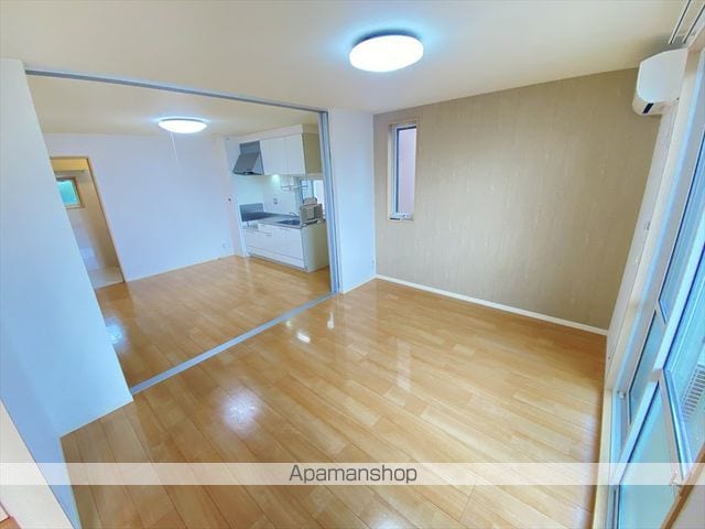パインデューA棟の内装写真