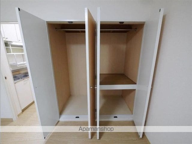 イーグルハイツ銀杏町の内装写真