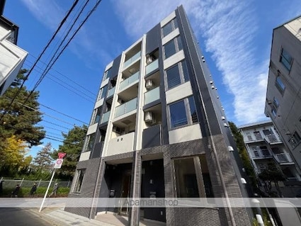 ラヴァリエ[1K/26.43m2]の外観2