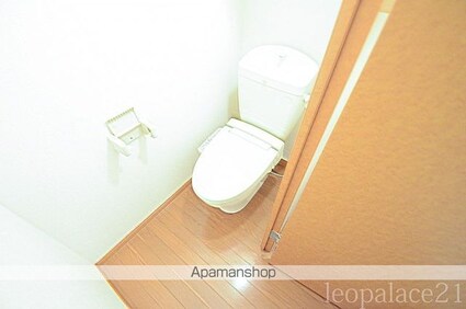 レオパレスコンフォートフレアⅢ[1K/23.18m2]のトイレ