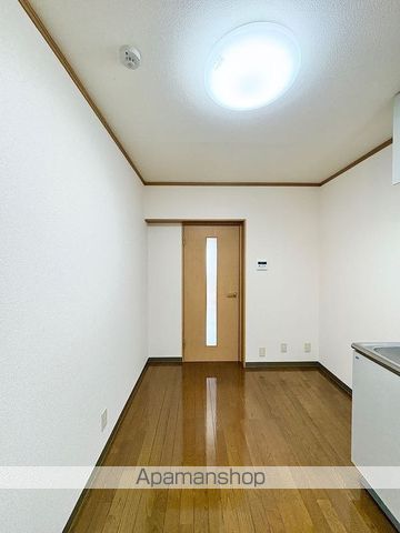 POTETO IIの内装写真