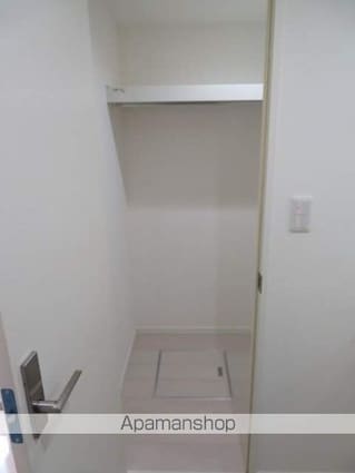 ラ・ネージュ河原町[1R/26.07m2]の収納