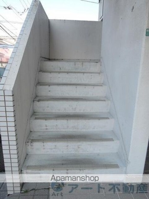グランドハイム朝生田[1R/22.82m2]のエントランス