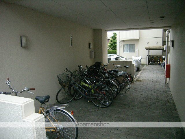 ヒルサイドコート松戸の玄関写真