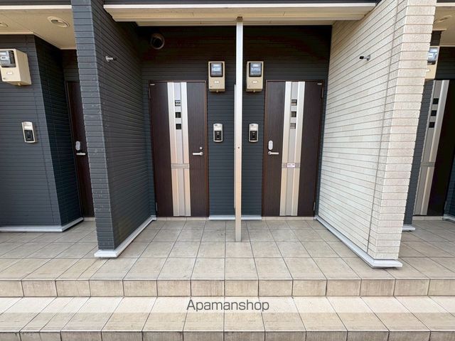 メイ・ピースの玄関写真